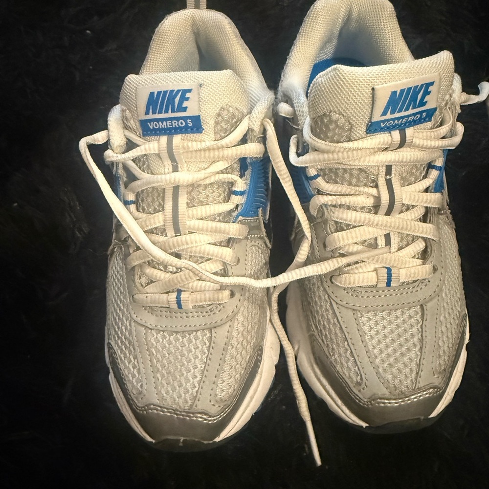 Nike Kids Vomero 5 Gray and Blue Sneakers